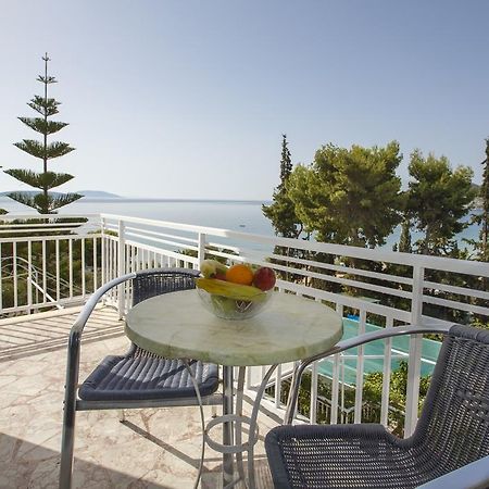 Tolon Beach Hotel Екстер'єр фото
