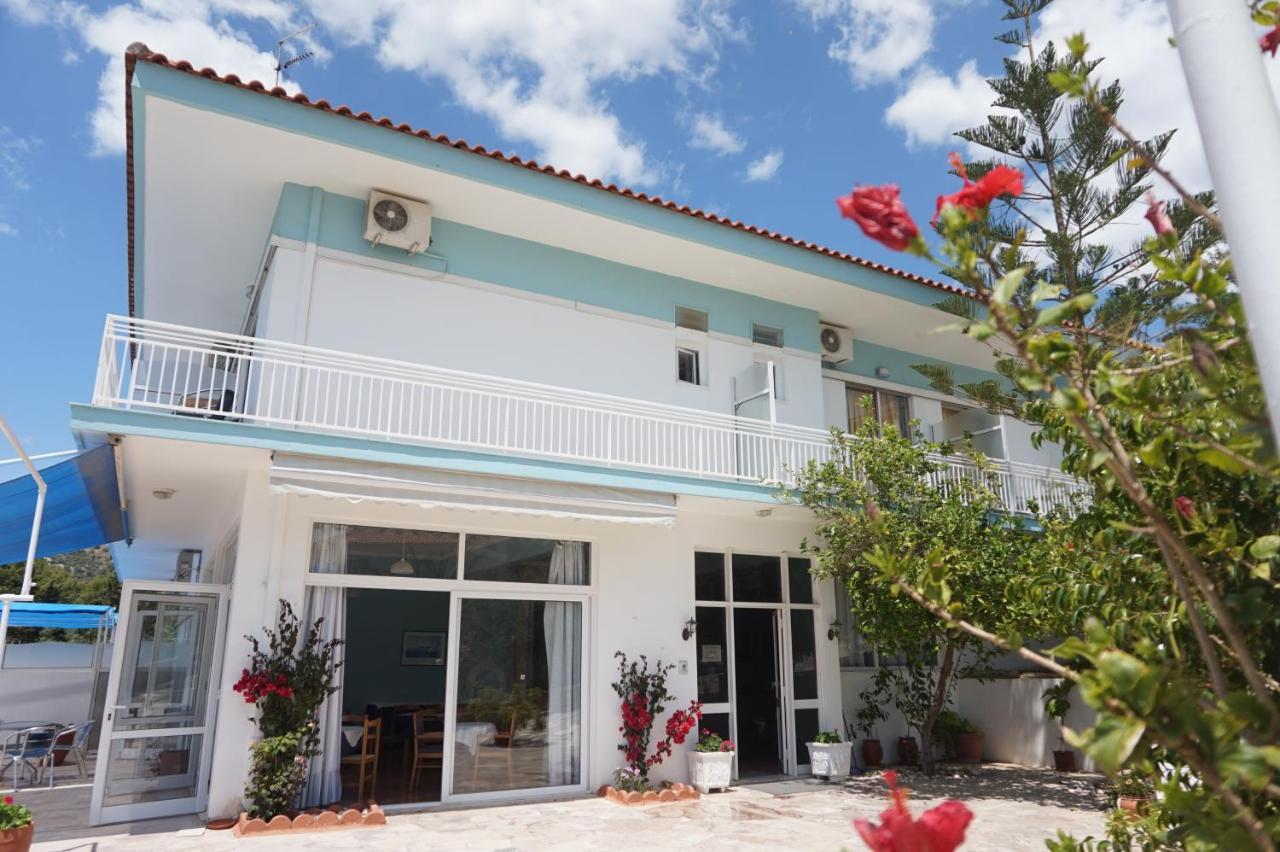 Tolon Beach Hotel Екстер'єр фото