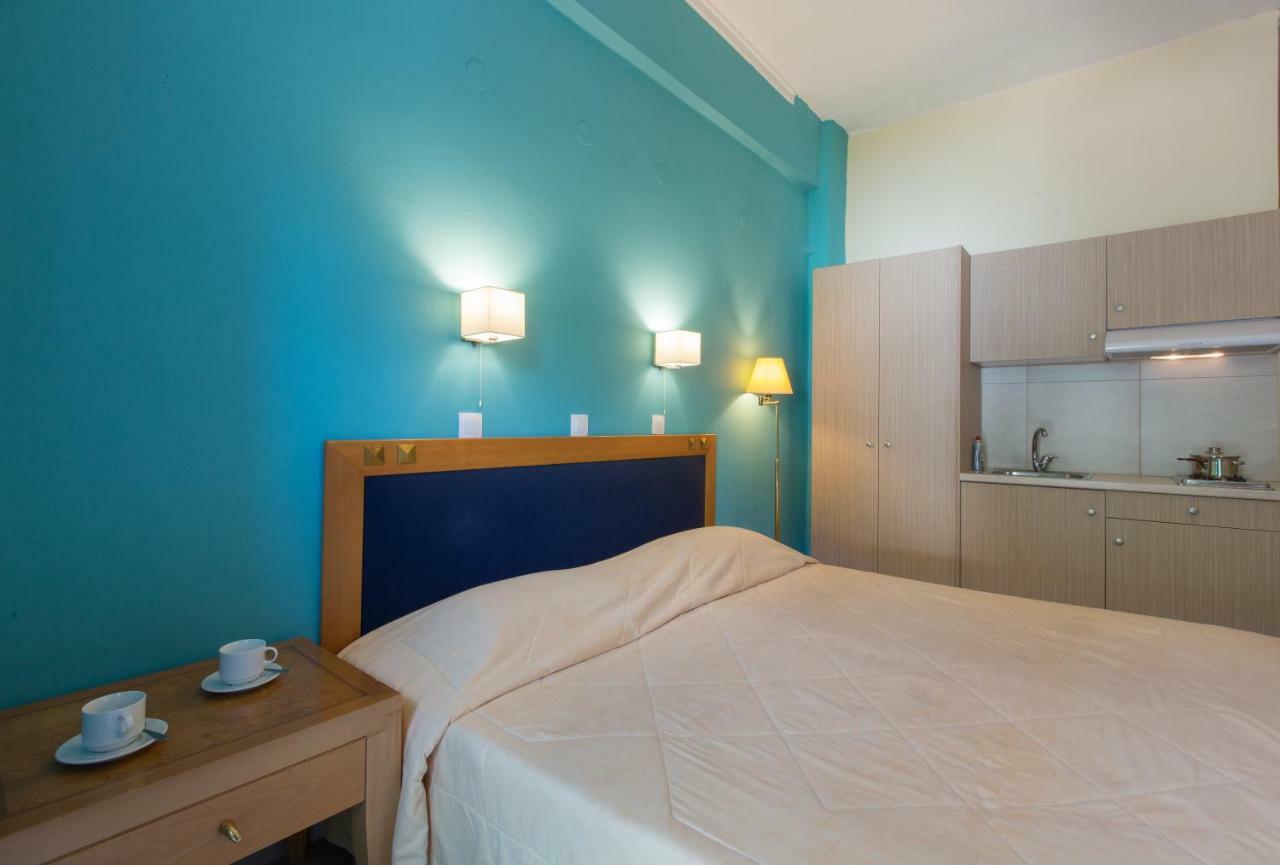 Tolon Beach Hotel Екстер'єр фото