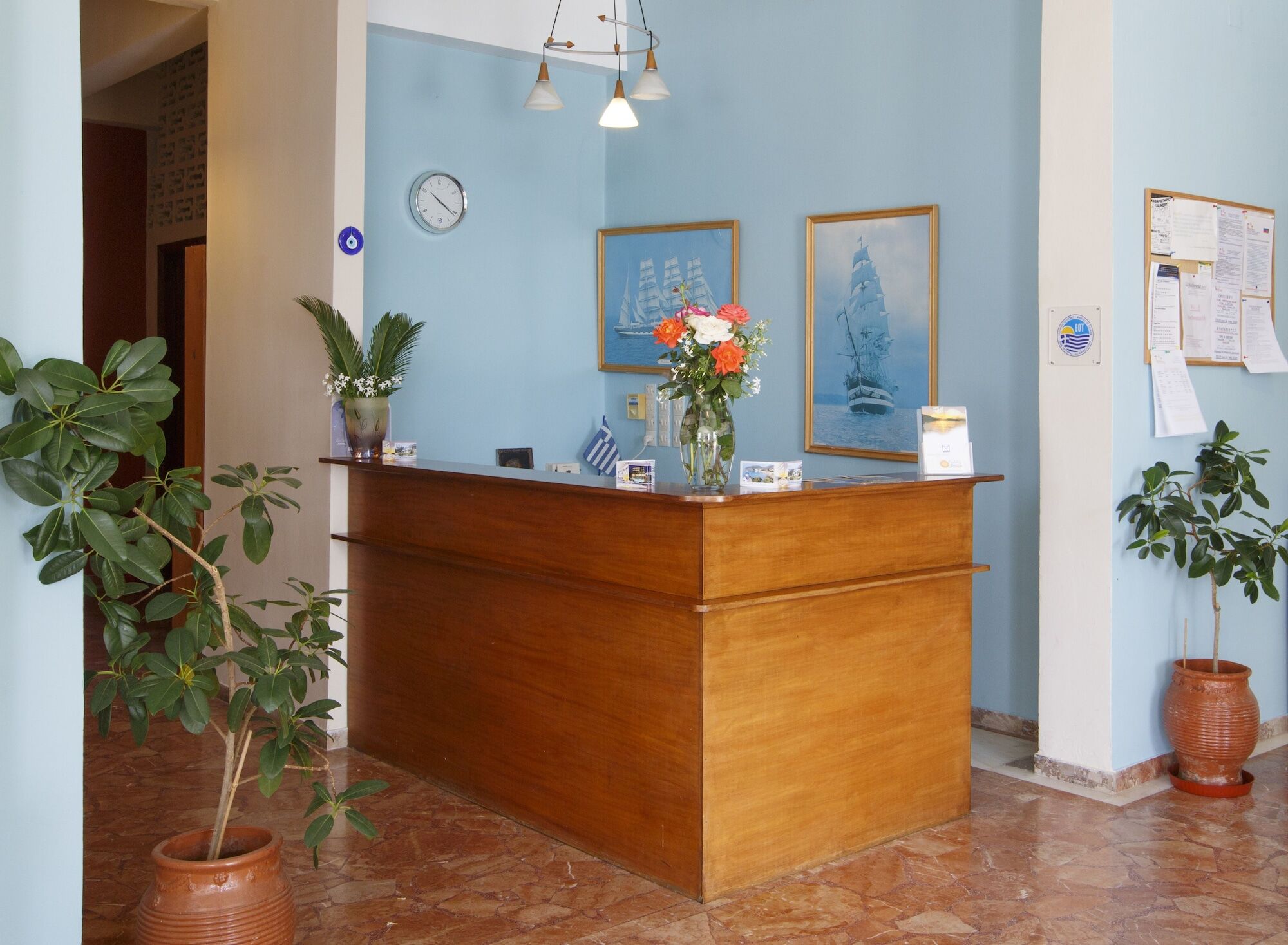 Tolon Beach Hotel Екстер'єр фото